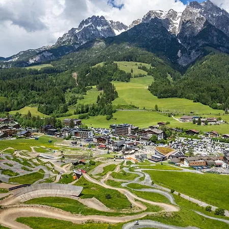 ホテル Salzburger Hof