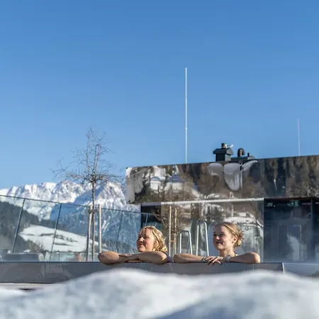 Hotel Salzburger Hof 4*
