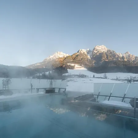 Otel Salzburger Hof Leogang