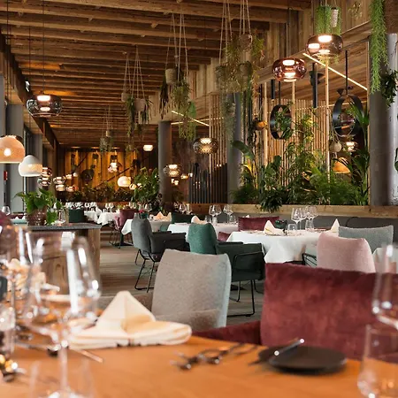 Hotel Salzburger Hof 4*