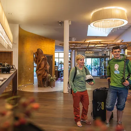 Salzburger Hof 4* Леоганг
