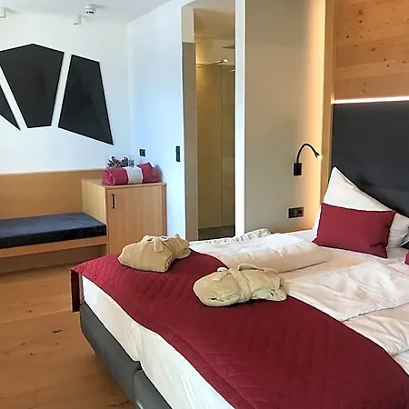 Salzburger Hof Hotel 4*