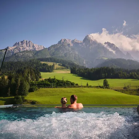 Salzburger Hof Hotel 4*